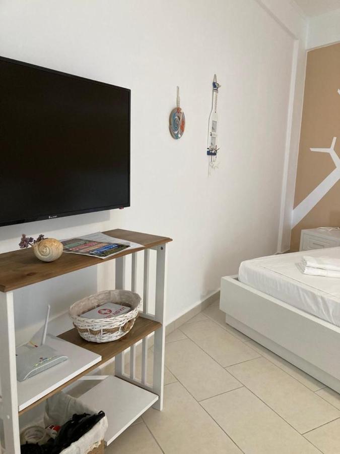 Aldi'S Guest House Vlore Exterior photo