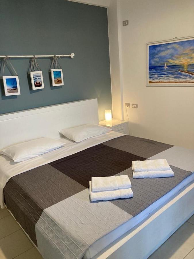 Aldi'S Guest House Vlore Exterior photo
