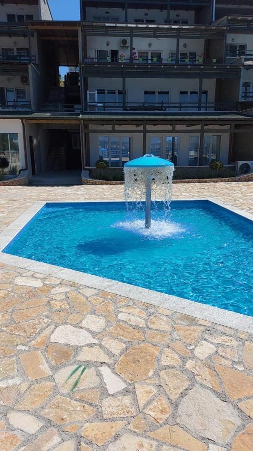 Aldi'S Guest House Vlore Exterior photo