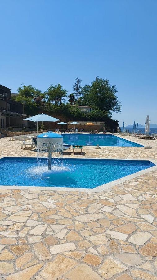 Aldi'S Guest House Vlore Exterior photo