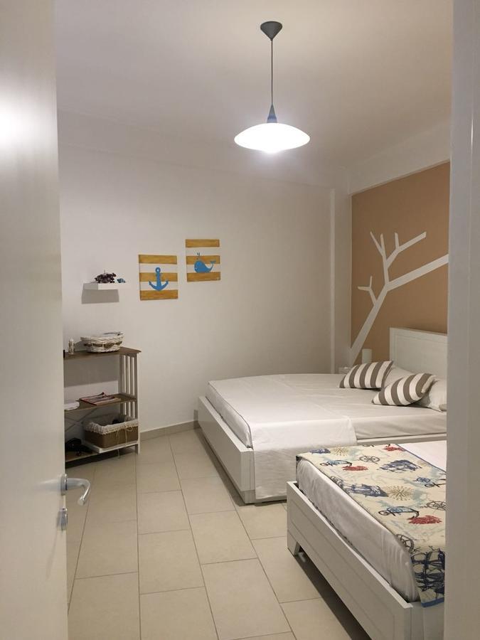 Aldi'S Guest House Vlore Exterior photo